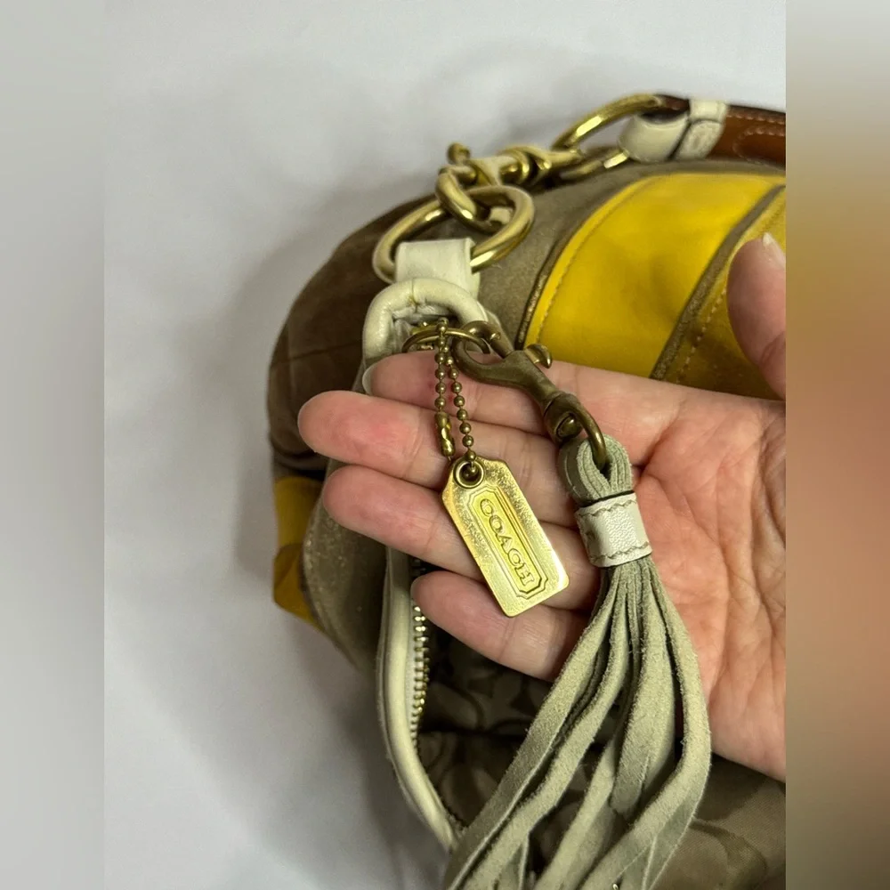 Coach Y2K Chevron Patterned Suede Leather Yellow Gold Cream Hobo Shoulder Bag
